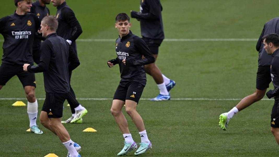 Arda Güler'in faturası ona kesildi! Apar topar Real Madrid'den gönderildi 4